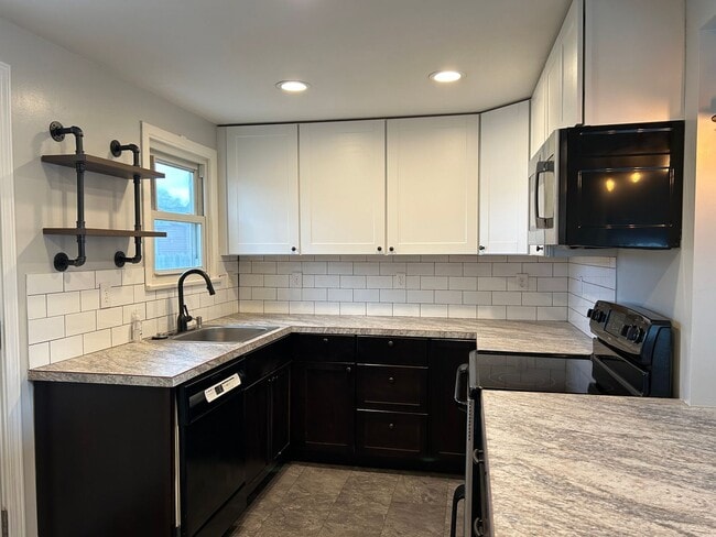 513 S Anderson St in Kennewick, WA - Building Photo - Building Photo