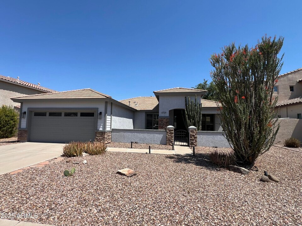 6729 S Pewter Way in Chandler, AZ - Building Photo