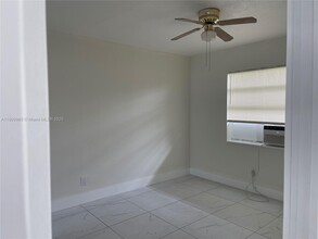 1013 NE 3rd Ave in Fort Lauderdale, FL - Building Photo - Building Photo