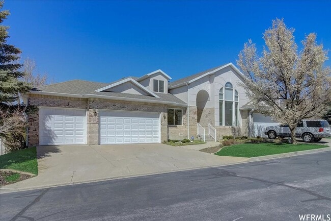 property at 944 Fremont Rd