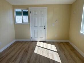 237 Brucker Rd W in Oxnard, CA - Building Photo - Building Photo