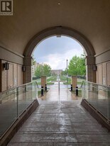 28 Prince Regent St in Markham, ON - Building Photo