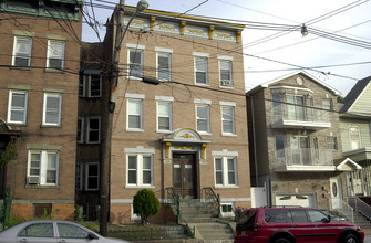 268 Hancock Ave in Jersey City, NJ - Building Photo - Building Photo