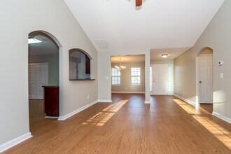 656 Penstock Path in Hampton, GA - Building Photo - Building Photo