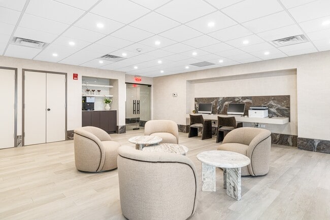 Northampton Crossing Apartments and Townhomes in Mount Holly, NJ - Foto de edificio - Building Photo