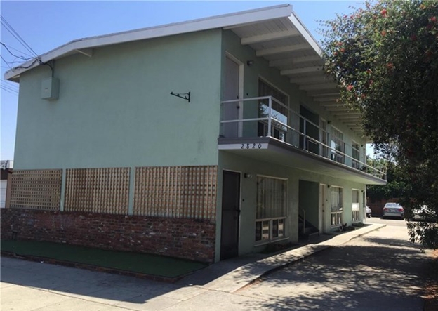 2820 E 65th St in Long Beach, CA - Building Photo