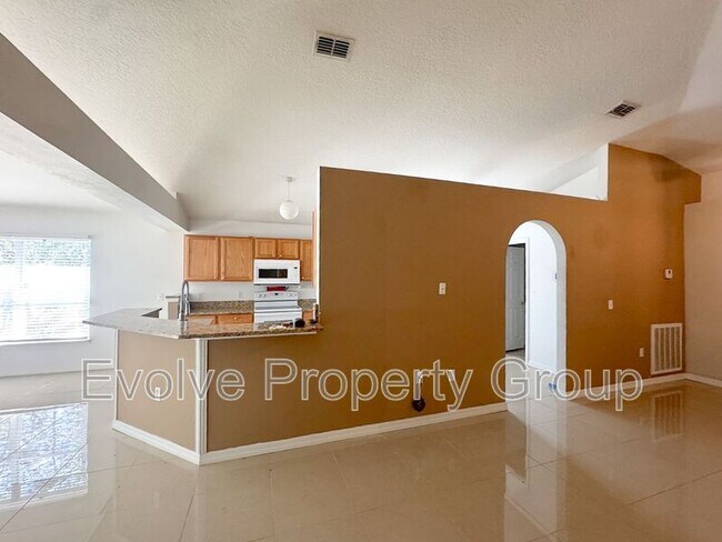 21 Llanes Pl in Palm Coast, FL - Building Photo - Building Photo