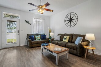 241 Cowan Rd in Gulfport, MS - Building Photo - Building Photo