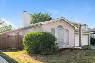 5907 King William Dr in Arlington, TX - Building Photo - Building Photo