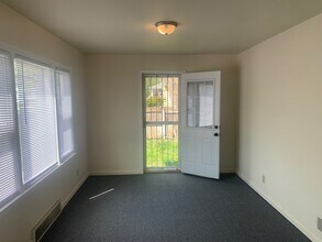 705 E Rudisill Blvd, Unit 701 E Rudisill Blvd in Fort Wayne, IN - Foto de edificio - Building Photo