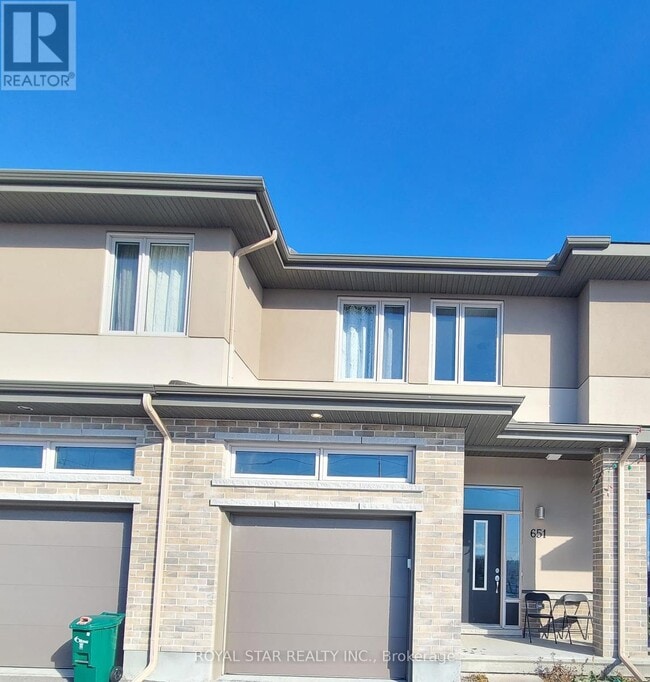 property at 651 Gabriola Way
