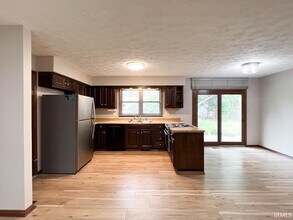 1633 Greenfield Ct in Bloomington, IN - Building Photo - Building Photo