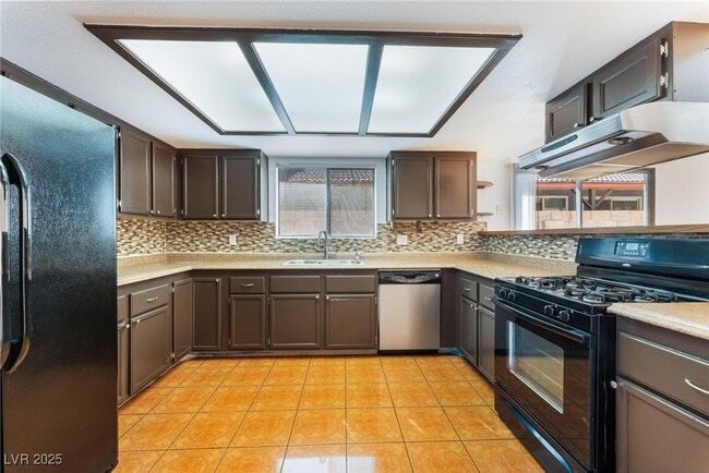 509 Sheffield Dr