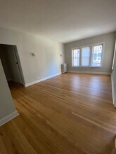 732 Reba Pl in Evanston, IL - Building Photo - Building Photo