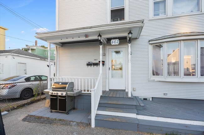 462 Dubuque St in Manchester, NH - Building Photo - Building Photo