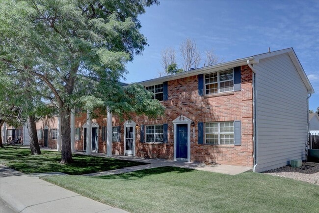 14073 E Utah Cir in Aurora, CO - Building Photo - Building Photo