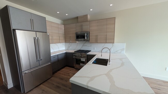 property at 1026 Oak St