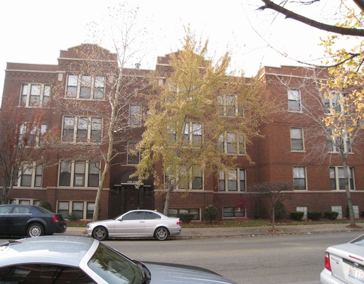 5205 W Pensacola Ave in Chicago, IL - Foto de edificio