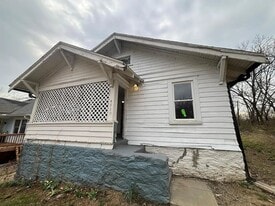 4930 Park Ave in Kansas City, MO - Building Photo