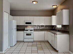 9921 Bedford Dr in Huntley, IL - Building Photo - Building Photo