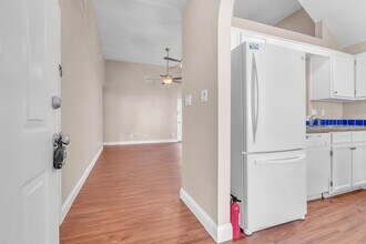 64 9th St in Shalimar, FL - Building Photo - Building Photo
