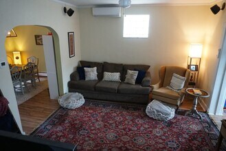 761 Melbourne St in Pittsburgh, PA - Building Photo - Building Photo