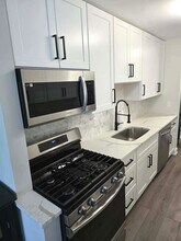 2800 Mitchell Dr in Woodridge, IL - Building Photo - Building Photo