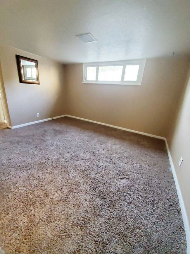 388 N 300 E in Logan, UT - Building Photo - Building Photo