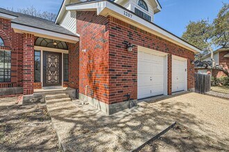 1207 Fawn Haven in San Antonio, TX - Building Photo - Building Photo
