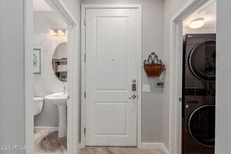 2511 W Queen Creek Rd in Chandler, AZ - Building Photo - Building Photo