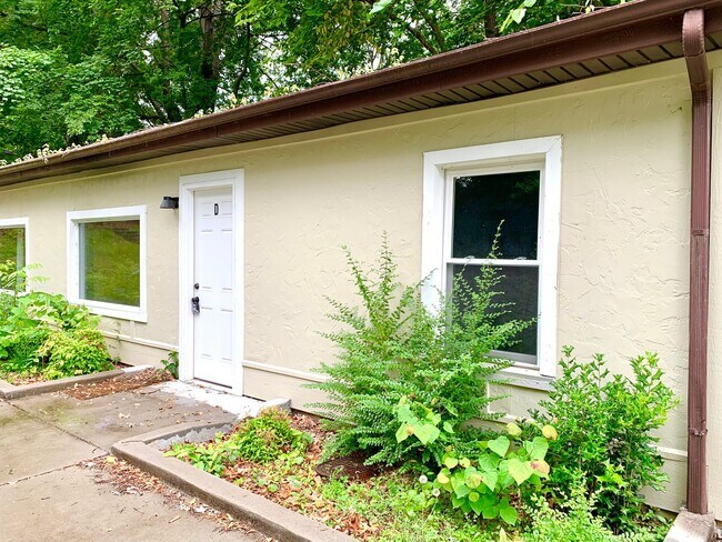 1624 Golf Club Ln in Clarksville, TN - Building Photo - Building Photo