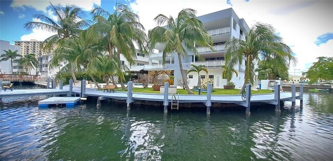 property at 468 Golden Isles Dr