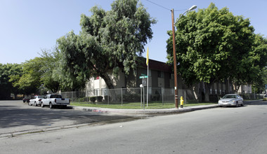 Waterman Apartments in San Bernardino, CA - Building Photo - Building Photo