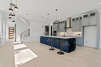 501 Burton St E in Manor, TX - Building Photo - Building Photo