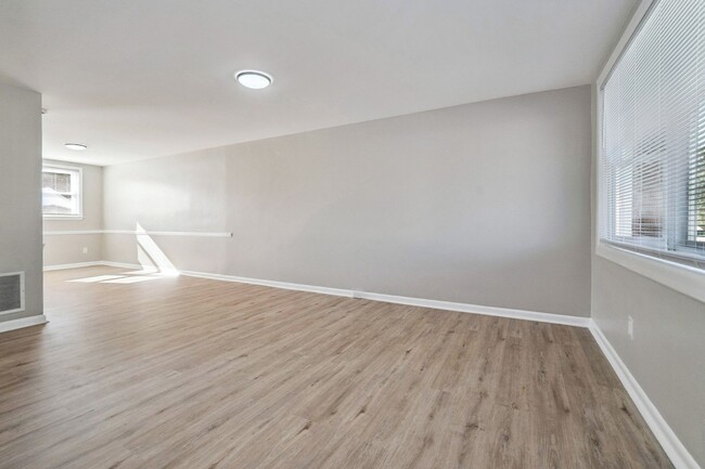 459 Westfield Rd in Dundalk, MD - Building Photo - Building Photo