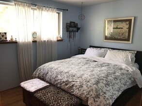 3606 SW Roxbury St in Seattle, WA - Building Photo - Building Photo