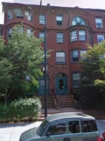 1043-1045 Beacon St Apartamentos