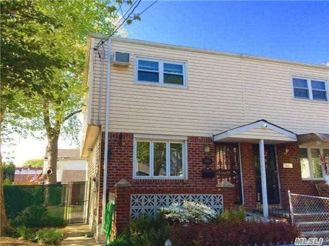 204-03 45th Rd in Queens, NY - Building Photo