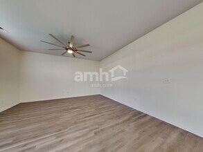 419 Spanish Wells Rd in Summerville, SC - Foto de edificio - Building Photo