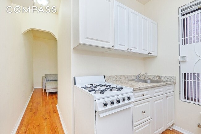 property at 270 E 78th St