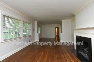 4 Estanolle St in Greenville, SC - Building Photo - Building Photo