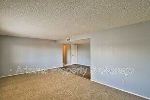 6653 N 27th Ave in Phoenix, AZ - Building Photo
