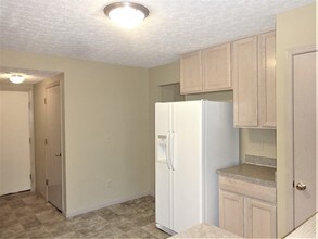 2177 Margo Rd in Columbus, OH - Foto de edificio - Building Photo