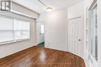 23 Washington St in Markham, ON - Building Photo - Building Photo