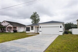 23 Sawfish Ct in Poinciana, FL - Building Photo