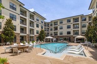 Avalon at Seven Springs in Brentwood, TN - Building Photo