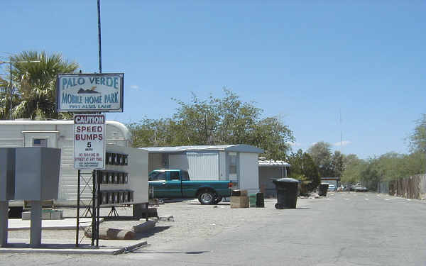 1901 W Alsis Ln in Tucson, AZ - Foto de edificio - Building Photo