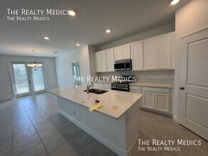 1537 Meadowlark Dr in Deltona, FL - Building Photo - Building Photo