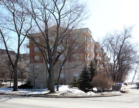 Waterford Place Condo 5194 in Burlington, ON - Building Photo - Building Photo