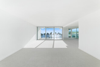 535 Ocean Ave in Santa Monica, CA - Building Photo - Building Photo